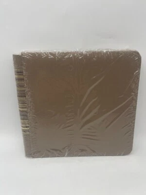 Álbum Creative Memories café tostado caqui 7x7 lámina dorada rayas columna vertebral 12 páginas Foto 1 de 4