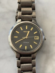 Rare Working Vintage Seiko Titanium Men’s Watch Date 7N42-8109 Lightweight - Picture 1 of 5