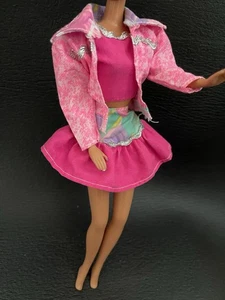 Vintage 1993 Mattel Barbie Paint ‘n Dazzle Outfit Set Rock Top Jacke #10039 - Bild 1 von 6