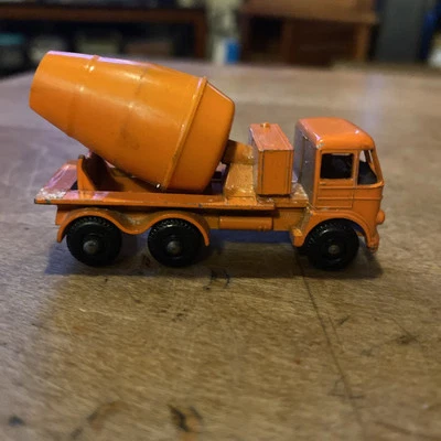 VTG MBX LESNEY ENGLAND DIECAST 1961 #26 CEMENT MIXER TRUCK ORANGE EXCELLENT COND - Image 1 of 4