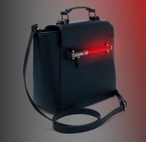 Bolso Bandolera Star Wars Rojo Sable de Luz Iluminado Nuevo con Etiquetas! - Imagen 1 de 8