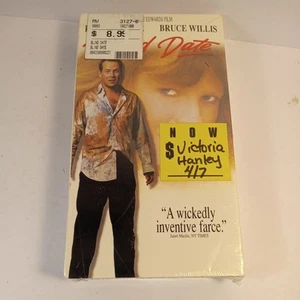 BLIND DATE 1987 VHS Bruce Willis and Kim Basinger. Sealed Untested - Picture 1 of 3