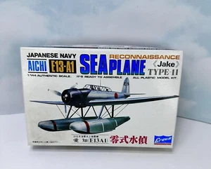 Kit modello in scala autentico aereo marina giapponese tipo 11 1/144. Nuovo in scatola NOS - Foto 1 di 10