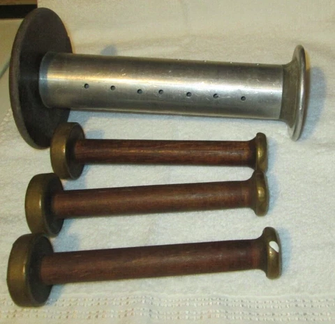 4 Vintage Antique Metal & Wood Textile Thread Yarn Sewing Spindle Spools Bobbins Cover