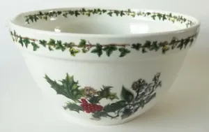 Portmeirion Holly and The Ivy Mixing Bowl With Pourer 8 Inch NEW Boxed - Picture 1 of 4