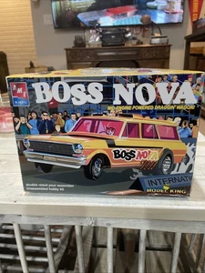 AMT ERTL Boss Nova Mid-Engine Powered Dragin' Wagon 1/25 Model Kit - Bild 1 von 4