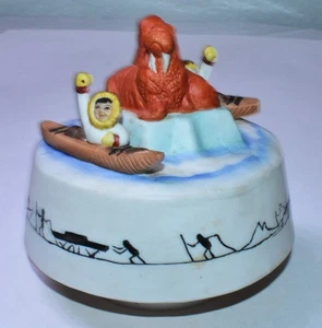 Vintage Inuit Alaskan Kids in Kayaks Walruses Ceramic Music Box R. Langford Vtg - Picture 1 of 4