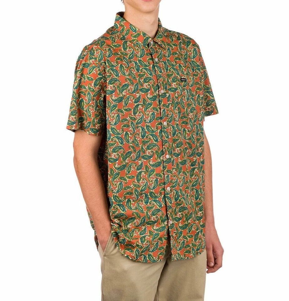 Camisa RVCA Para Hombre S/S Botón MIND FLOWER PAISLEY - CLY - XLarge - NUEVA CON ETIQUETAS - ÚLTIMA Foto 1 de 1