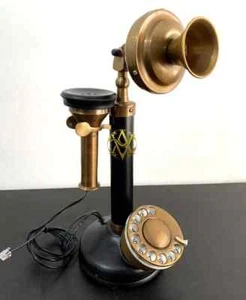 Telefono a candela quadrante rotante ottone antico telefono fisso americano vintage - Foto 1 di 7