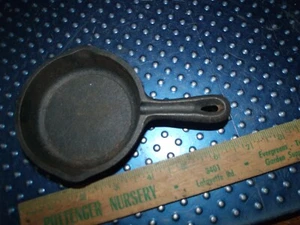 Small Cast Iron Skillet - Picture 1 of 4