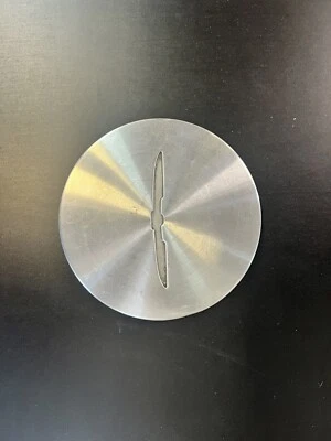 TAPA CENTRAL FORD THUNDERBIRD (1989-1992) Foto 1 de 2