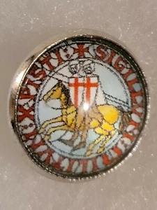 Knight Templar's on Horse with Shield Lapel Pin - Picture 1 of 1