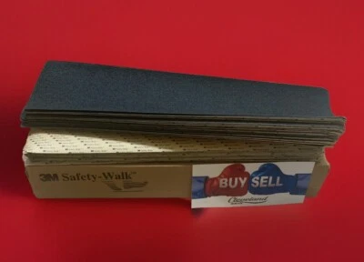 (50) Escaleras medianas antideslizantes 3M Safety-Walk 310, negras 6”x24” Foto 1 de 4