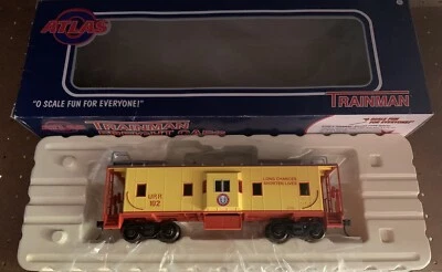 ATLAS O 2-RAIL UNION RAILROAD (PITTSBURGH) BAY WINDOW CABOOSE! O SCALE URR - Image 1 of 4