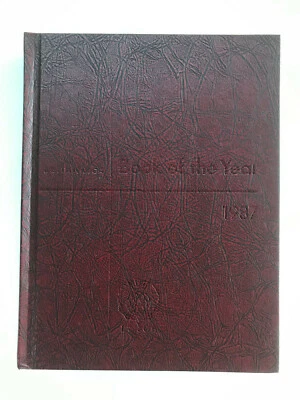 Britannica Book of the Year 1987 Events of 1986  - Изображение 1 из 4