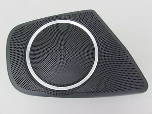 Cubierta de altavoz Bang & Olufsen trasero derecho 8T8035436A Audi A5 8T Sportback - Imagen 1 de 4