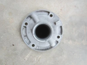 Mopar A833 bearing retainer 4338299 - Picture 1 of 3