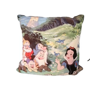 Vintage Disney Direct Schneewittchen Plüsch Überwurf Kissen Zwerge Rückenborte 100 % Seide - Bild 1 von 7