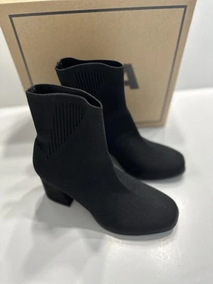 Botas de tornozelo femininas MIA de malha preta Shelbi tamanho 6.5 com caixa - Imagem 1 de 4