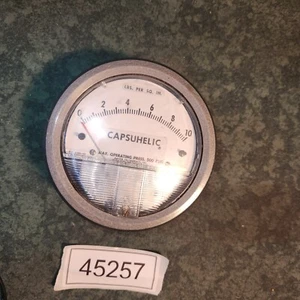 Dwyer Capsuhelic Differential Pressure Gauge 0-10 PSI (45257-E3) - Picture 1 of 5