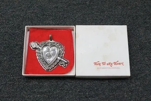 VINTAGE Reed & Barton Sterling Key to My Heart Ornament Pendant - Picture 1 of 4