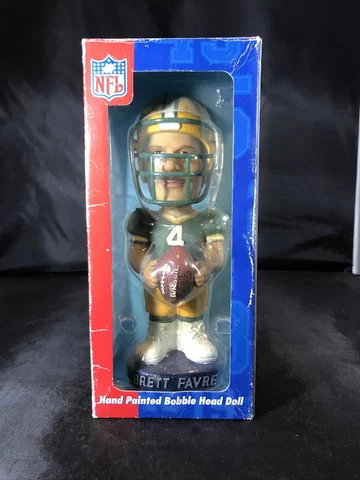 Genuine Hand Painted Packers Brett Favre Bobble Head Doll NEW in box NFL QB Club Cover