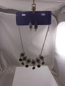 elegant necklace earring set necklace gothic Victorian look very pretty  - Picture 1 of 5