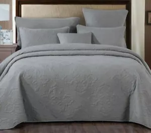 DaDa Bedding Floral StoneWash Grey Soft Matelassé Diamond Bedspread Blanket Set - Picture 1 of 12