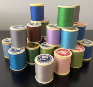 Vintage Mixed Lot of 26 DMC French Embroidery Thread Spools CARTIER-BRESSON - Picture 1 of 5