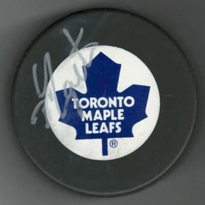Mike Gartner autographed Toronto Maple Leafs puck - FREE SHIPPING - 500+ Goals - Picture 1 of 3
