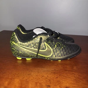 NIKE MAGISTA OLA (FG) Soccer Cleats Dark Citron/Black/Volt Size 5 5y 651551-370 - Picture 1 of 8