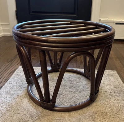 "Taburete otomano vintage Pier 1 Imports marrón bambú madera curvada ratán 18"" W X 13"" H" Foto 1 de 4