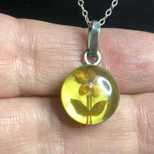 7821 Vintage Sterling Silver 925 circle resin flower pendant 18" Chain - Picture 1 of 2