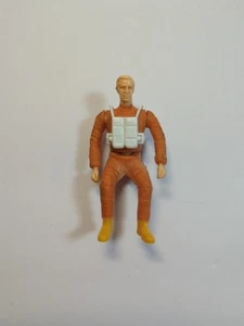 VTG 1976 Mattel Space 1999 Eagle 1 Commander Koenig 3" Figure Sitting w/ Pack - Picture 1 of 7
