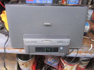 SONY PERSONAL AUDIO DOCKING SYSTEM Model ICF-DS15iP *** GREAT*** MUST SEE - Picture 1 of 5