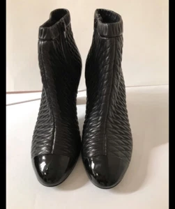 Vintage Chanel 40 Boots  2007 Collection New W Box - Picture 1 of 8