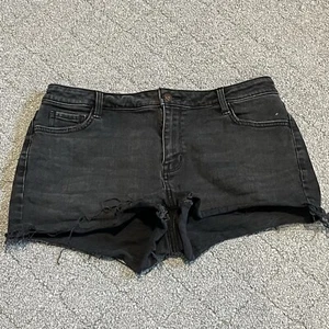 Arizona Jean Shorts Womens Size 13 Black Distressed Cut Off Denim Stretch - Picture 1 of 9