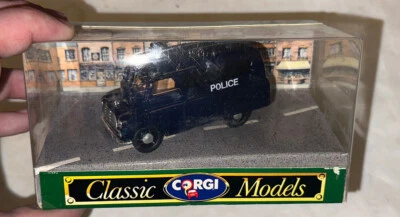 Corgi 1/34 Police Bedford Dormobile Die-Cast! 96920 - Image 1 of 2