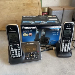 PANASONIC KX-TG8182 Cordless Phone with Answering Machine - Twin Handsets Used - Picture 1 of 8