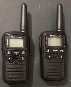 Midland T10 X-TALKER - 22 Channel FRS Walkie Talkies - Black...EXCELLENT - Picture 1 of 7