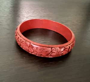 Vintage Carved Cinnabar Bangle Bracelet 💗 - Picture 1 of 4