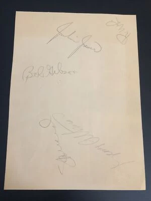 1960’S ST. LOUIS CARDINALS TEAM SIGNED AUTOGRAPHED PAGE BOB GIBSON, STAN MUSIAL+ - Image 1 of 2