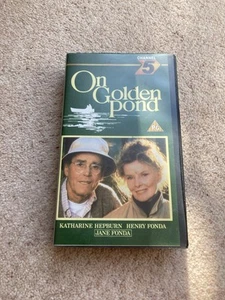 On Golden Pond (VHS, 2000) - Foto 1 di 4