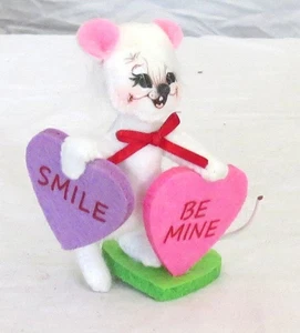 Annalee Smile Be Mine 3.1/2” Cat Three Hearts - Picture 1 of 2