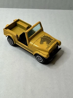 Yatming #1608 Jeep CJ-7 (No Top) Yellow w/Horse Head On Hood CJ7 1/64 Scale - Image 1 of 4
