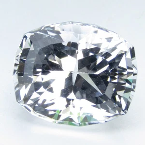 9.00Cts Glorious Natural White Topaz Nice Cushion Custom Cut Loose Gemstone - Picture 1 of 6