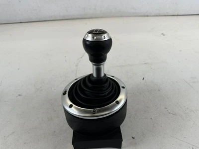 Perilla de cambio de 5 velocidades Audi TT MK1 8N 00-06 OEM arranque y base Foto 1 de 4