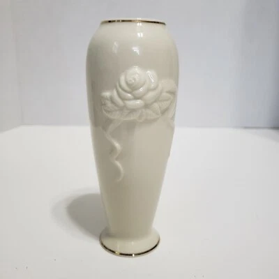 Jarrón Lenox Bud en relieve rosa marfil porcelana adorno dorado 6 pulgadas vintage imperfecto Foto 1 de 4