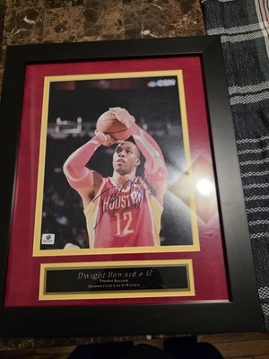 8X10 AUTOGRAPHED DWIGHT HOWARD HOUSTON ROCKETS - Image 1 of 4