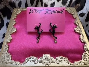 Betsey Johnson Enchanted Forest Tiny Black Scaredy Cat Crystal AB Earrings RARE - Picture 1 of 3